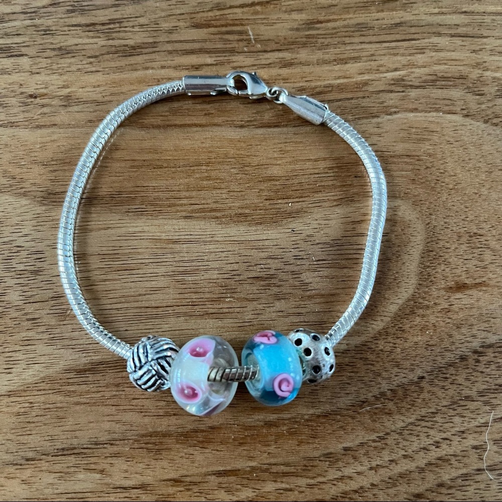 Charm bracelet